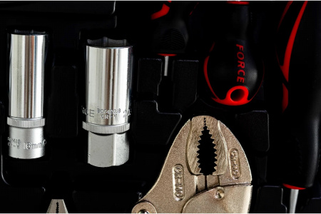 FORCE Набор инструмента 1/4"&3/8"&1/2" 12-гран. головки 4-32 мм, E4-E20, 142 пр